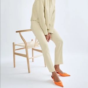 Babaton tan Conan pant